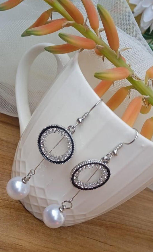1 pair beautiful dangling earrings