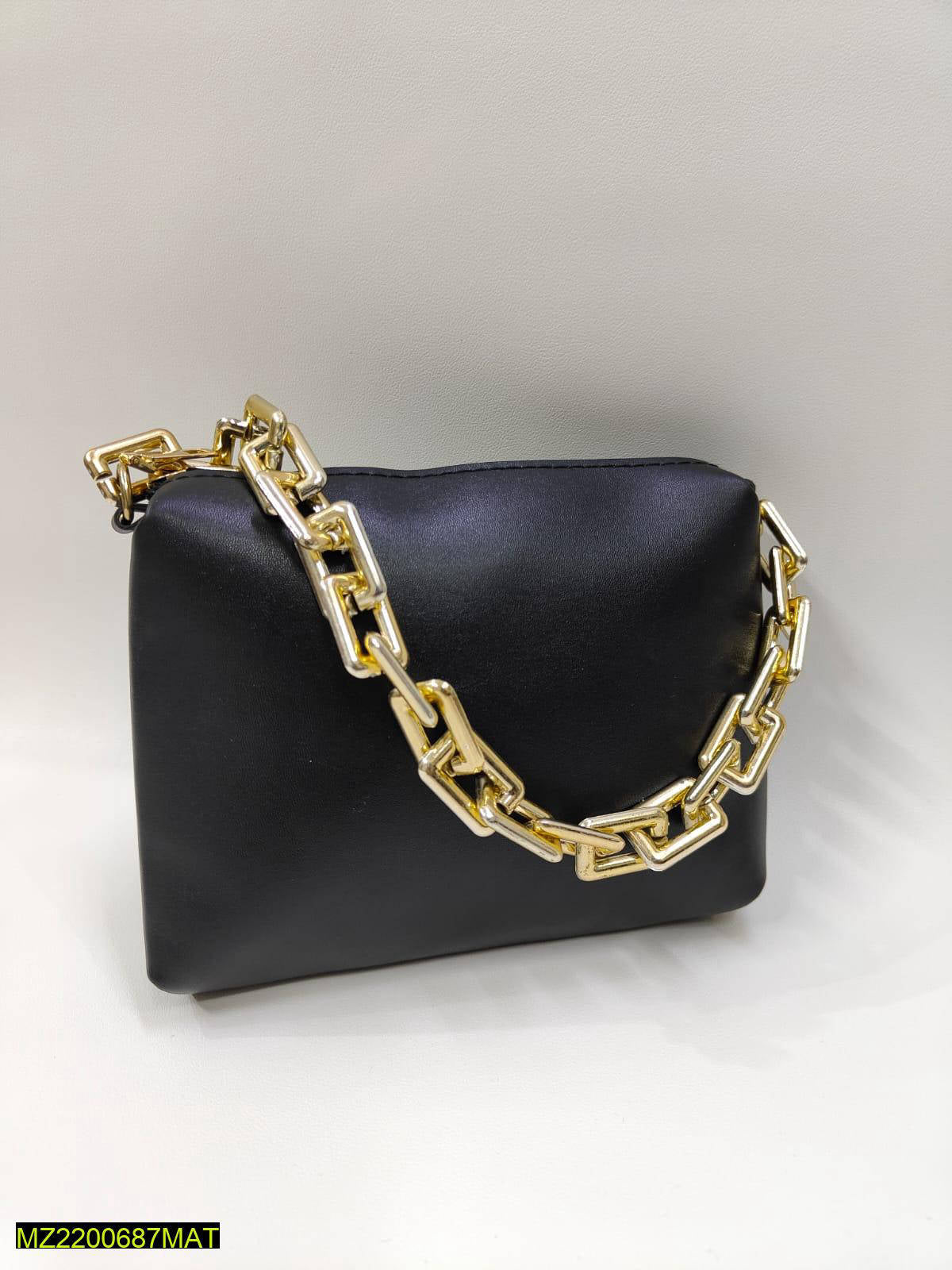 Women thick chain makeup pouch