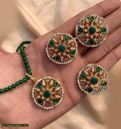 Multi stones pendant locket set