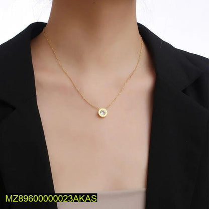 Round trendy gold plated pendant