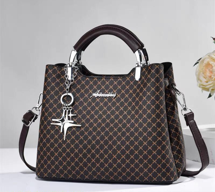 15 Inches Nylon Plain Hand Bag