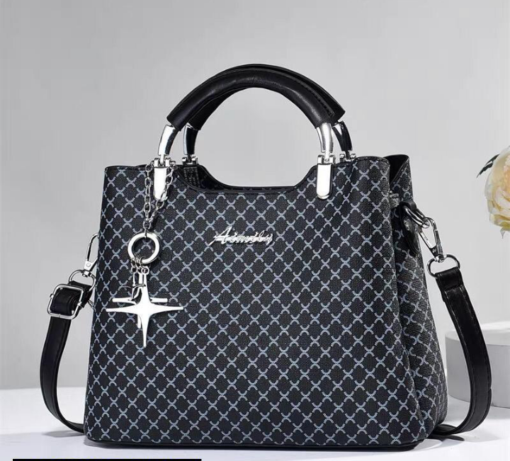 15 Inches Nylon Plain Hand Bag