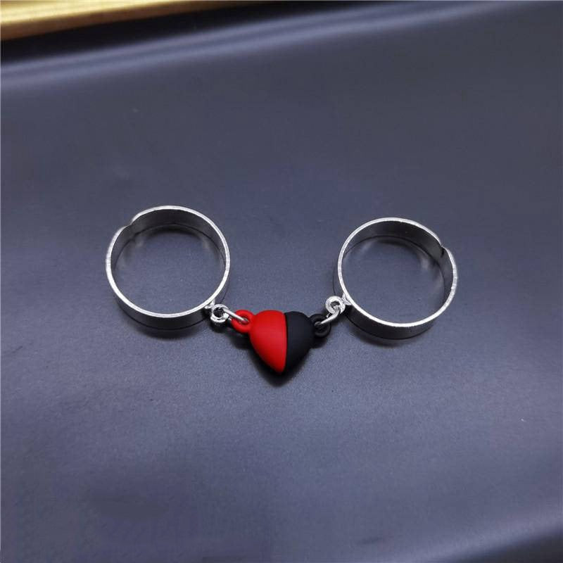 2 pieces trendy heart magnetic ring set
